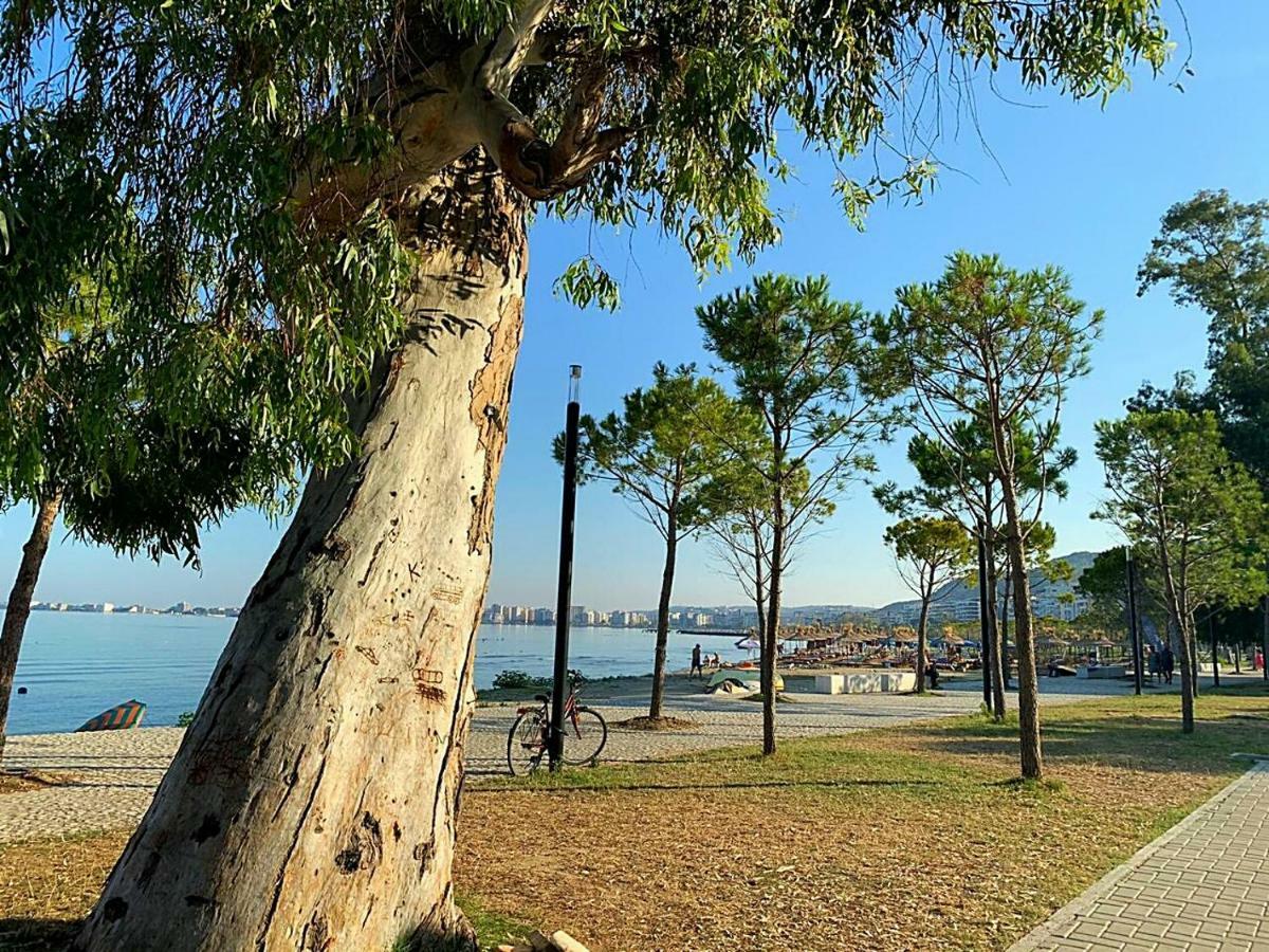 Beach Front Apartment Влёра Экстерьер фото